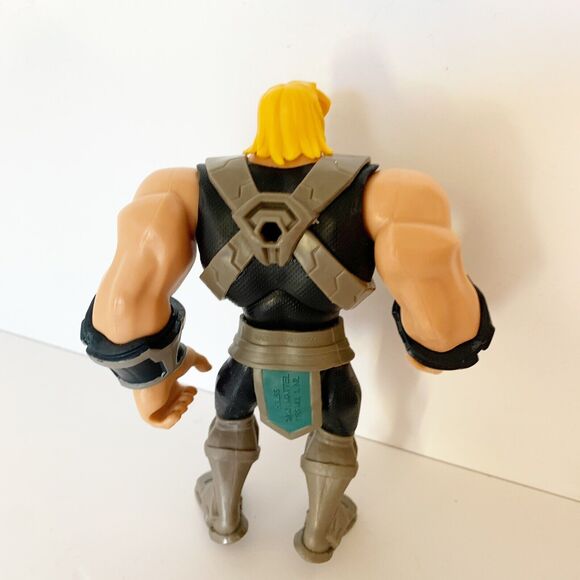 He-Man and the Masters of the Universe Power Attack He-man Action Figure 2021 - Picture 2 of 6